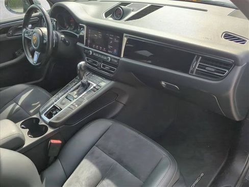 Used 2021 Porsche Macan AWD/4WD image 24