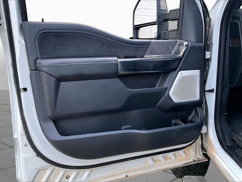 Used 2025 Ford F250 Platinum w/ Tremor Off-Road Package AWD/4WD image 19
