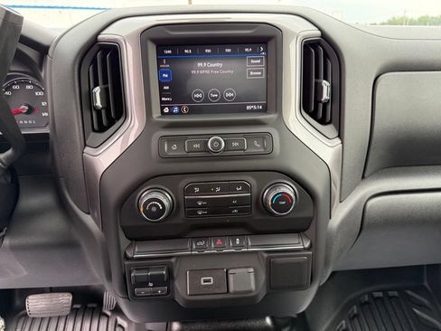 Used 2020 Chevrolet Silverado 1500 W/T w/ WT Convenience Package AWD/4WD image 17