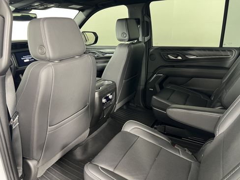 Used 2023 GMC Yukon XL Denali w/ Max Trailering Package AWD/4WD image 21