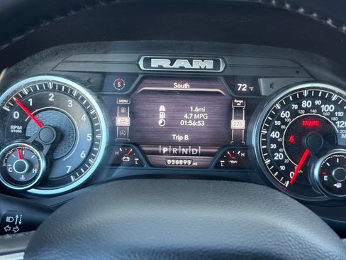 Used 2023 RAM 1500 Laramie image 23