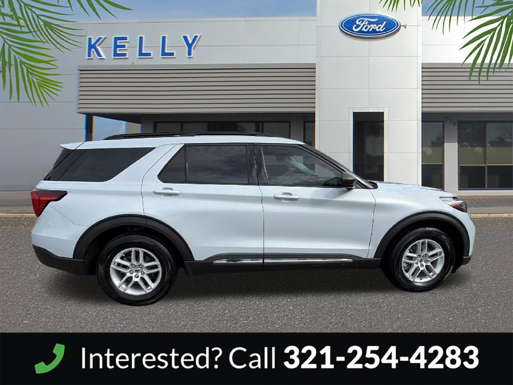 Certified 2025 Ford Explorer Active w/ Active Comfort Package RWD image 6