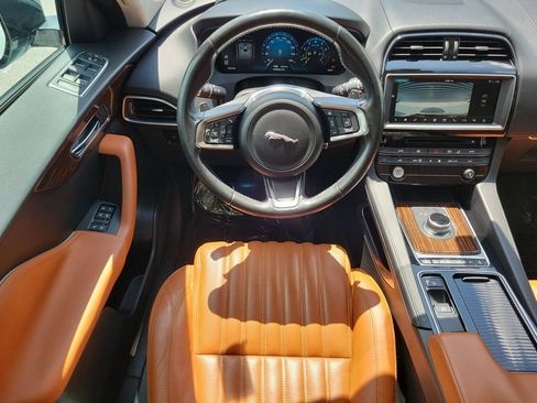 Used 2018 Jaguar F-PACE Portfolio AWD/4WD image 21