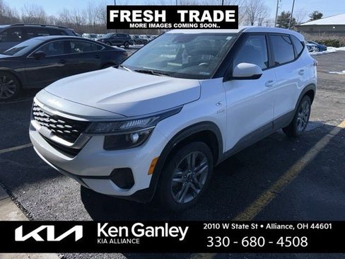 Certified 2023 Kia Seltos LX image 1