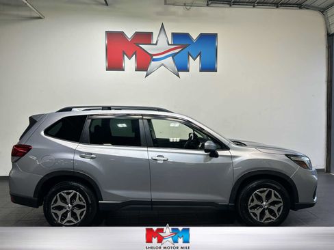 Used 2021 Subaru Forester Premium AWD/4WD image 1