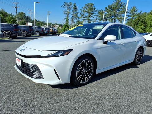 Certified 2025 Toyota Camry XLE w/ Premium Plus Package FWD image 14