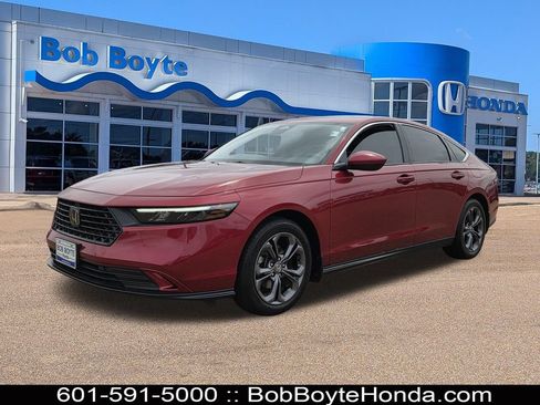 Used 2023 Honda Accord EX image 1