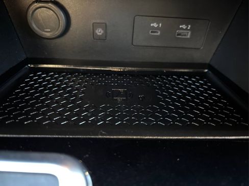 Used 2024 Nissan Pathfinder Platinum w/ Cargo Package image 42