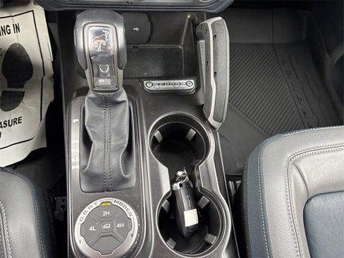 Used 2022 Ford Bronco Outer Banks image 20