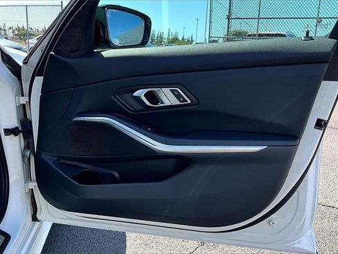 Used 2023 BMW M340i w/ Shadowloine Package image 19