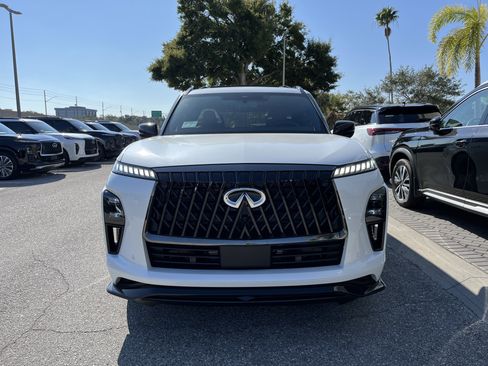 Used 2026 INFINITI QX80 4WD w/ Sport Exterior Package image 9