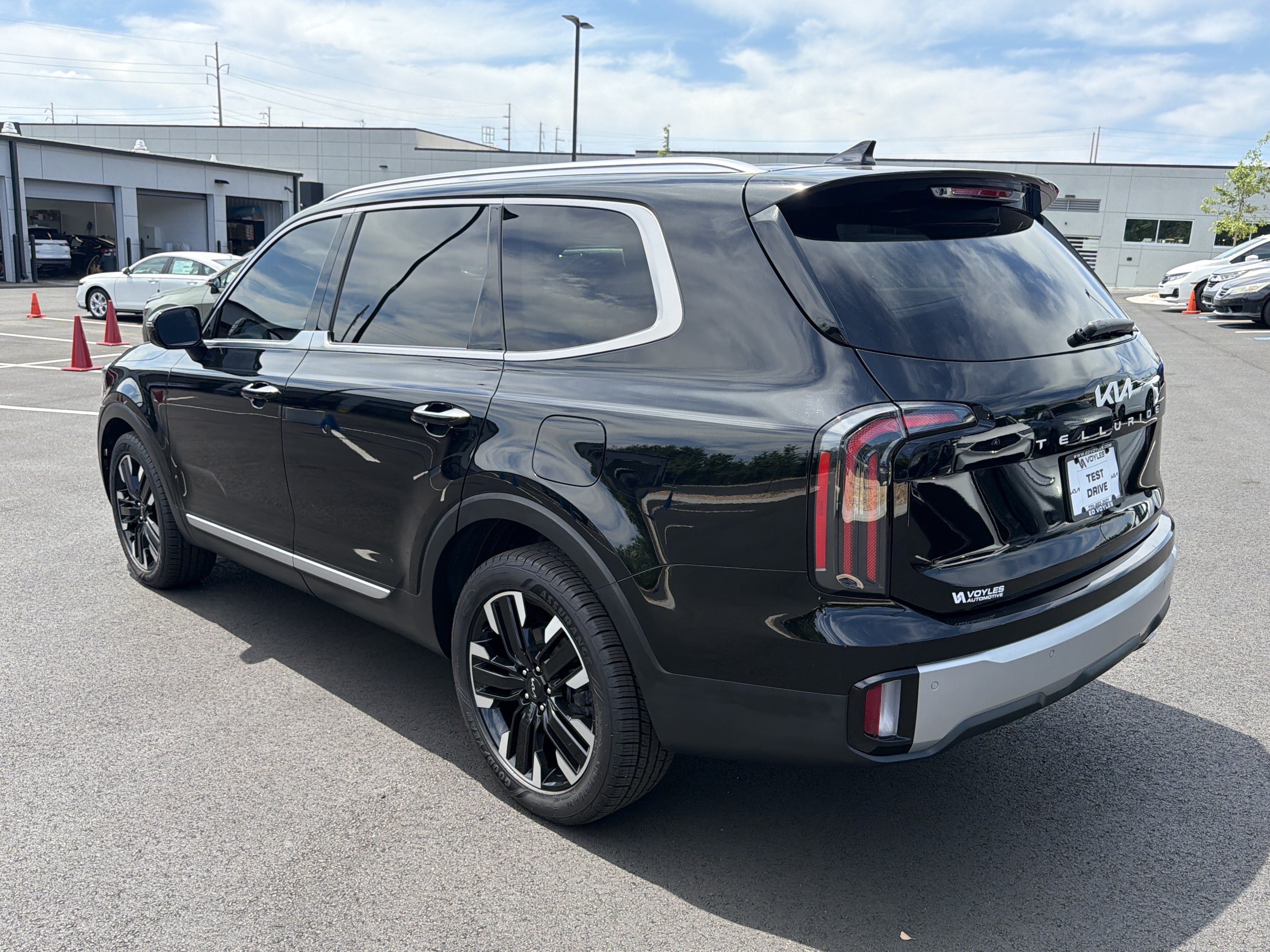 Certified 2023 Kia Telluride SX Prestige AWD/4WD image 5