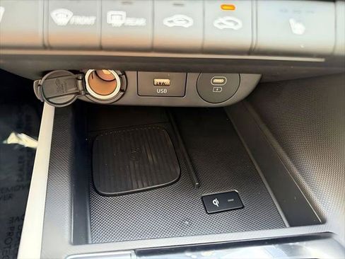 New 2026 Hyundai Elantra Limited image 23