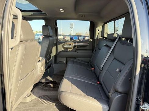 Used 2022 Chevrolet Silverado 1500 LT Trail Boss w/ LT Trail Boss Premium Package image 14