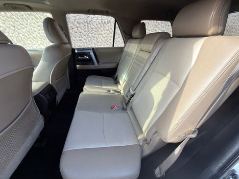 Used 2016 Toyota 4Runner SR5 Premium AWD/4WD image 25