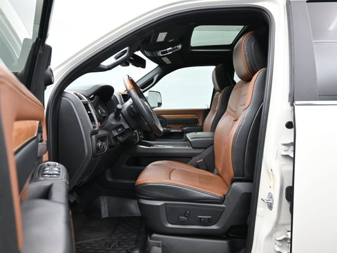 Used 2022 RAM 2500 Limited AWD/4WD image 9