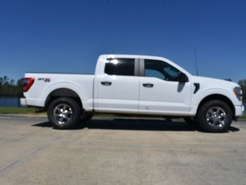 Used 2022 Ford F150 XL w/ STX Appearance Package image 3