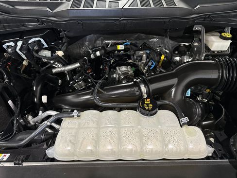 Used 2023 Ford F150 XLT w/ XTR Package image 10