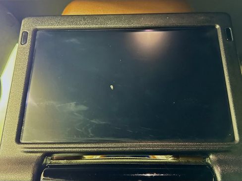Used 2020 Chrysler Pacifica Limited FWD image 30
