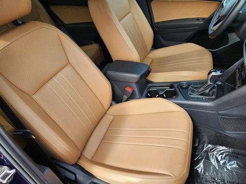 Used 2022 Volkswagen Tiguan SE w/ Panoramic Sunroof Package AWD/4WD image 21