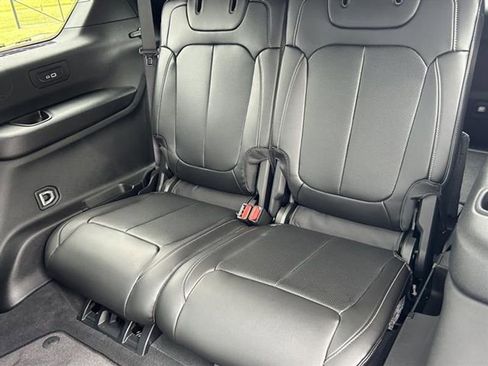 New 2025 Jeep Grand Cherokee L Limited w/ Luxury Tech Group II image 22