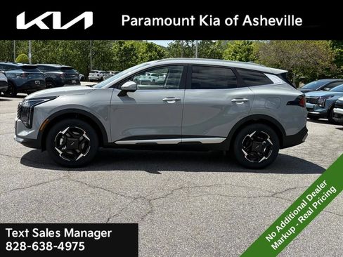 New 2026 Kia Sportage EX AWD/4WD image 3