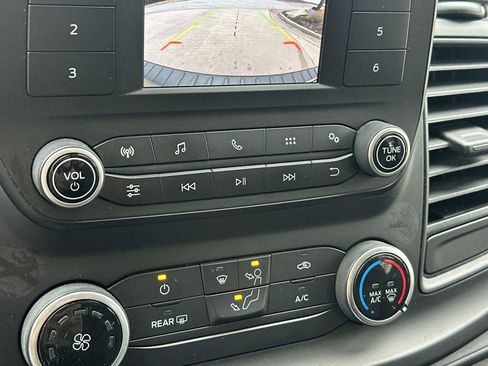 Used 2021 Ford Transit 350 XLT image 29