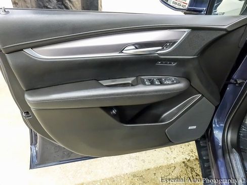 Used 2019 Cadillac XT5 Luxury image 19