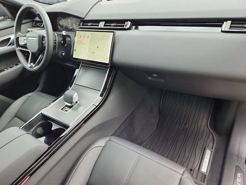 Used 2026 Land Rover Range Rover Velar S AWD/4WD image 27