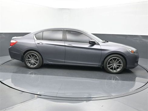Used 2015 Honda Accord LX image 6