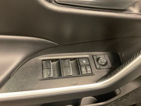 Used 2025 Toyota RAV4 XLE AWD/4WD image 12