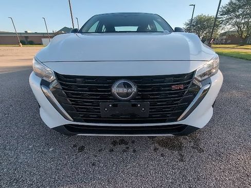 Used 2024 Nissan Sentra SR FWD image 14