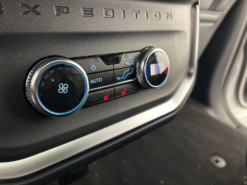 New 2025 Ford Expedition Max Platinum w/ Stealth Performance Package image 29