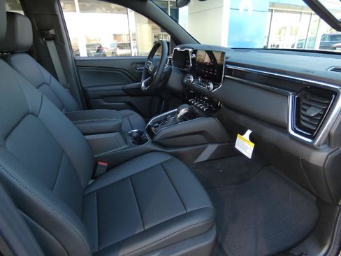 New 2026 GMC Canyon Elevation w/ Convenience Package AWD/4WD image 17