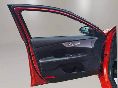 Used 2024 Kia Forte LXS FWD image 11