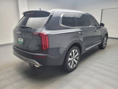 Used 2022 Kia Telluride EX w/ EX Premium Package FWD image 9