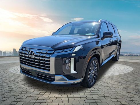 Used 2023 Hyundai Palisade Calligraphy w/ Cargo Package FWD image 9