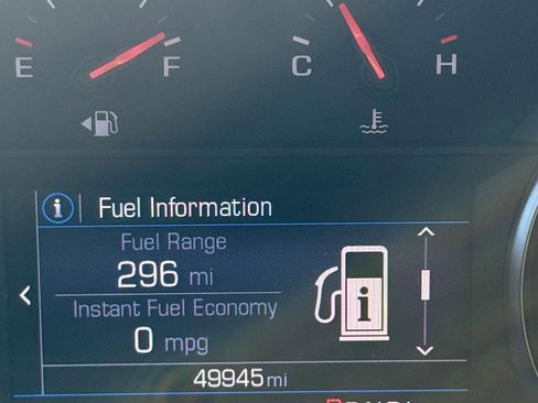 Used 2023 Chevrolet Equinox LT image 18