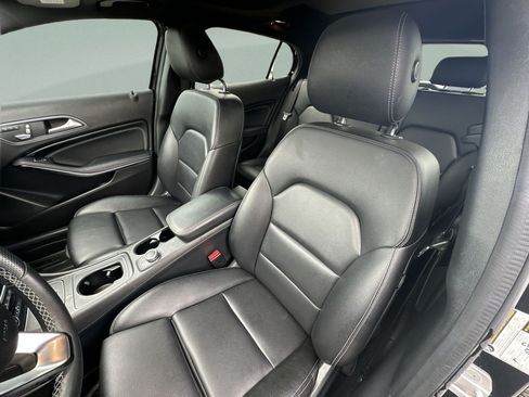 Used 2018 Mercedes-Benz GLA 250 image 22