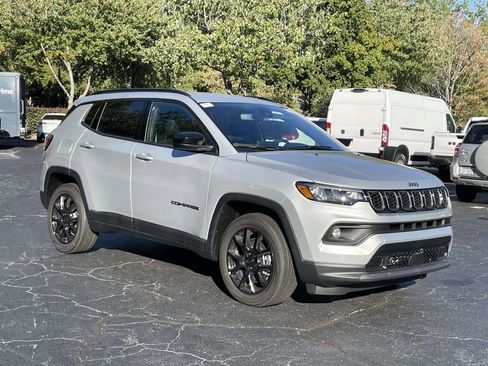 New 2026 Jeep Compass Latitude image 40