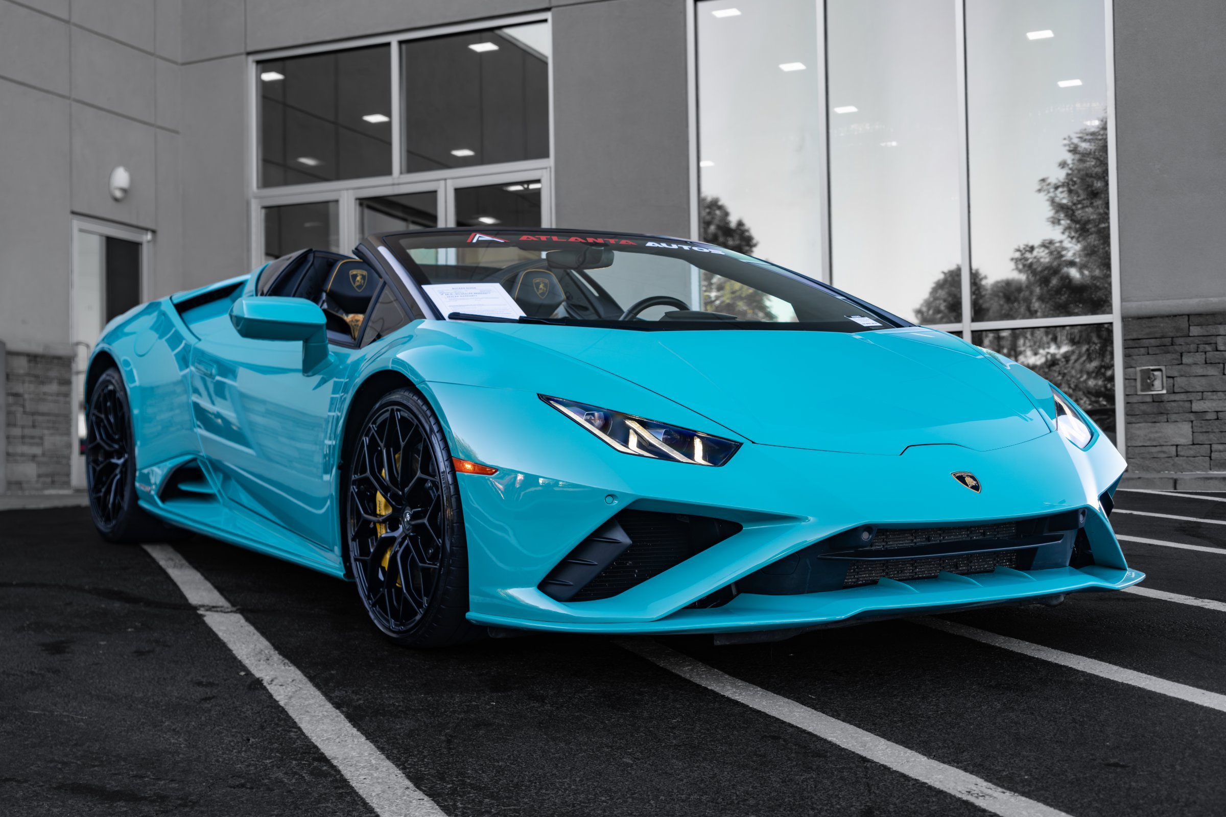 Used 2023 Lamborghini Huracan EVO RWD image 9