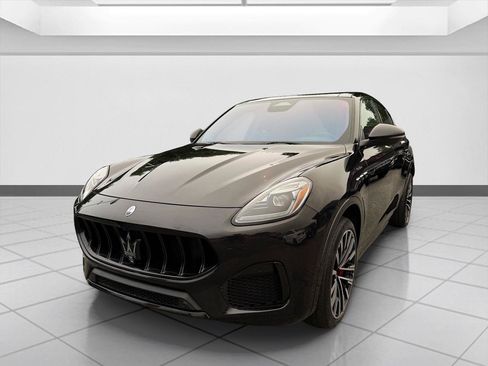 Used 2023 Maserati Grecale Modena AWD/4WD image 9