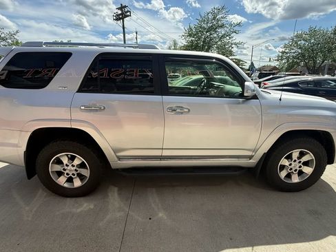 Used 2012 Toyota 4Runner SR5 w/ Premium Pkg image 8