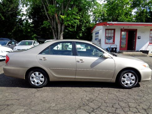 Used 2003 Toyota Camry LE image 4