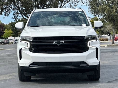 Used 2024 Chevrolet Suburban RST w/ Luxury Package AWD/4WD image 9