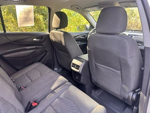 Used 2018 Chevrolet Equinox LT image 21