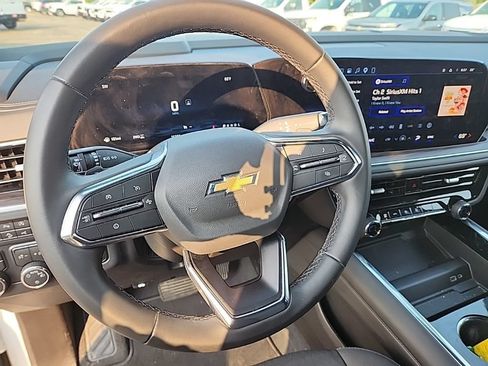 Certified 2025 Chevrolet Suburban LS w/ Max Trailering Package AWD/4WD image 9