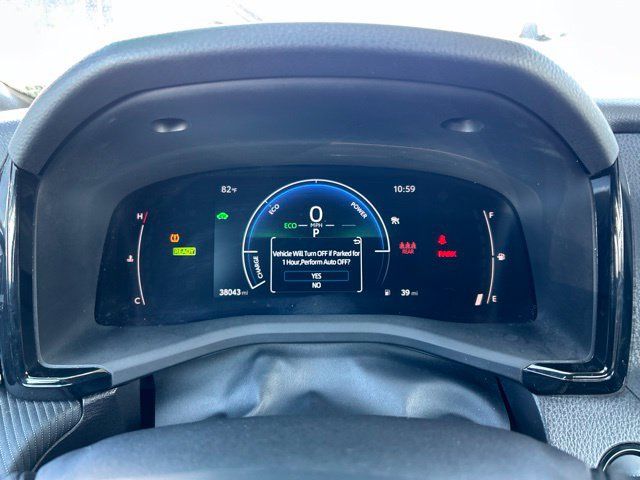Used 2025 Toyota Camry SE FWD image 11