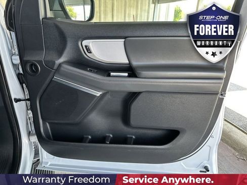 Used 2025 Ford Expedition Active RWD image 36