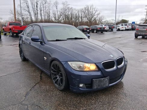 Used 2011 BMW 328i xDrive Sedan image 3